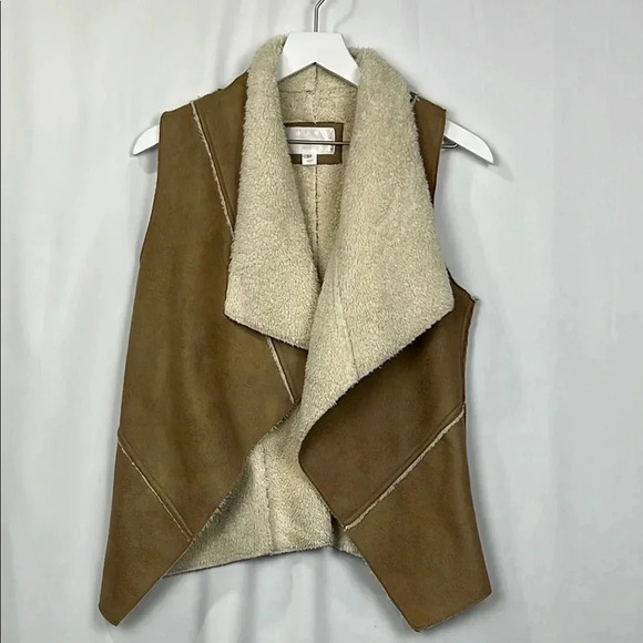 Xhilaration Womens Vest Brown/Cream SP Faux Suede Sherpa Lining Wide Collar EUC - Picture 1 of 12